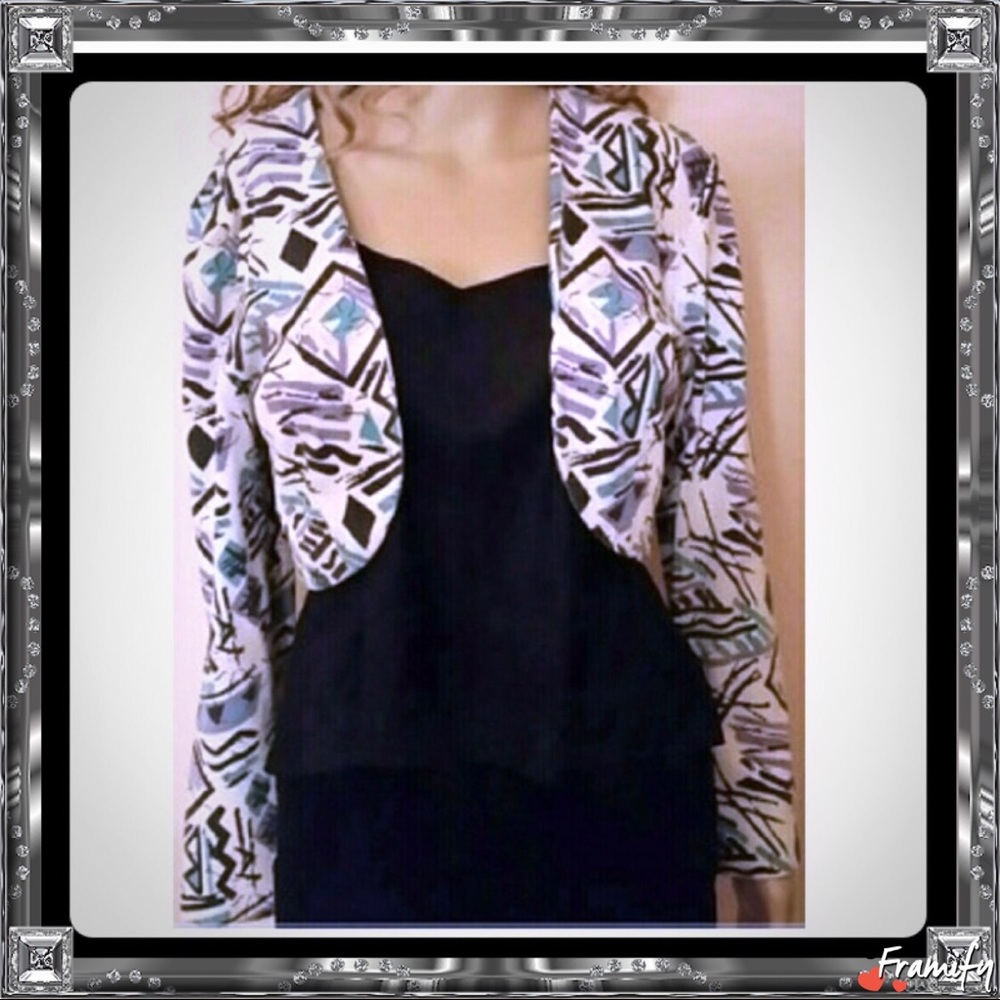 Cute Short Multiprint Jacket Long Sleeves sz sml